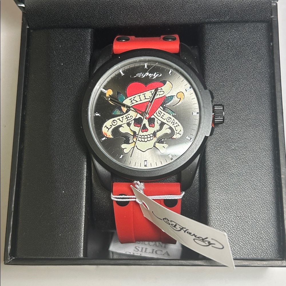 Ed Hardy Red & Black Skull Watch (Unisex) - Picture 2 of 14